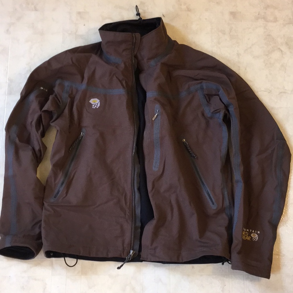 Barely worn mountain hardwear waterproof jacket